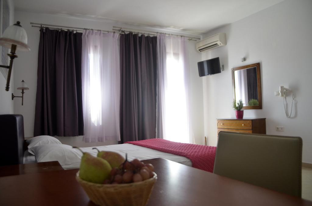 Alex Mike Apartment Agia Anna  Exterior photo