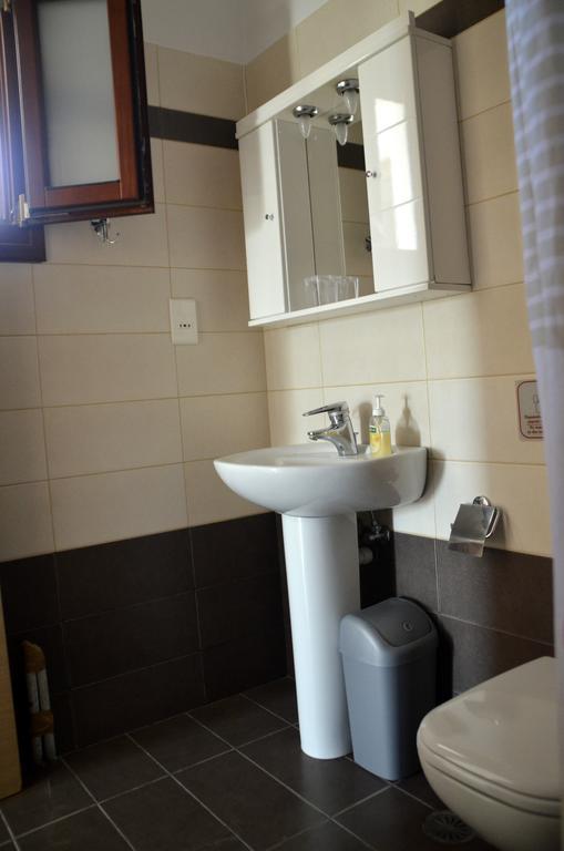 Alex Mike Apartment Agia Anna  Exterior photo