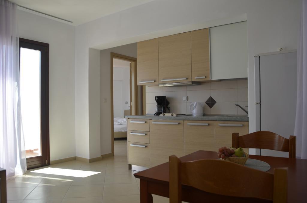 Alex Mike Apartment Agia Anna  Exterior photo