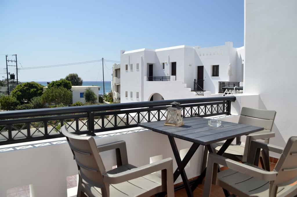 Alex Mike Apartment Agia Anna  Exterior photo