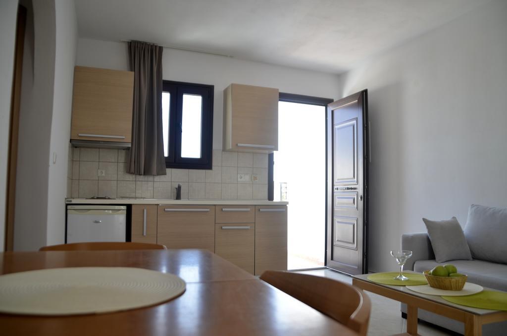 Alex Mike Apartment Agia Anna  Exterior photo